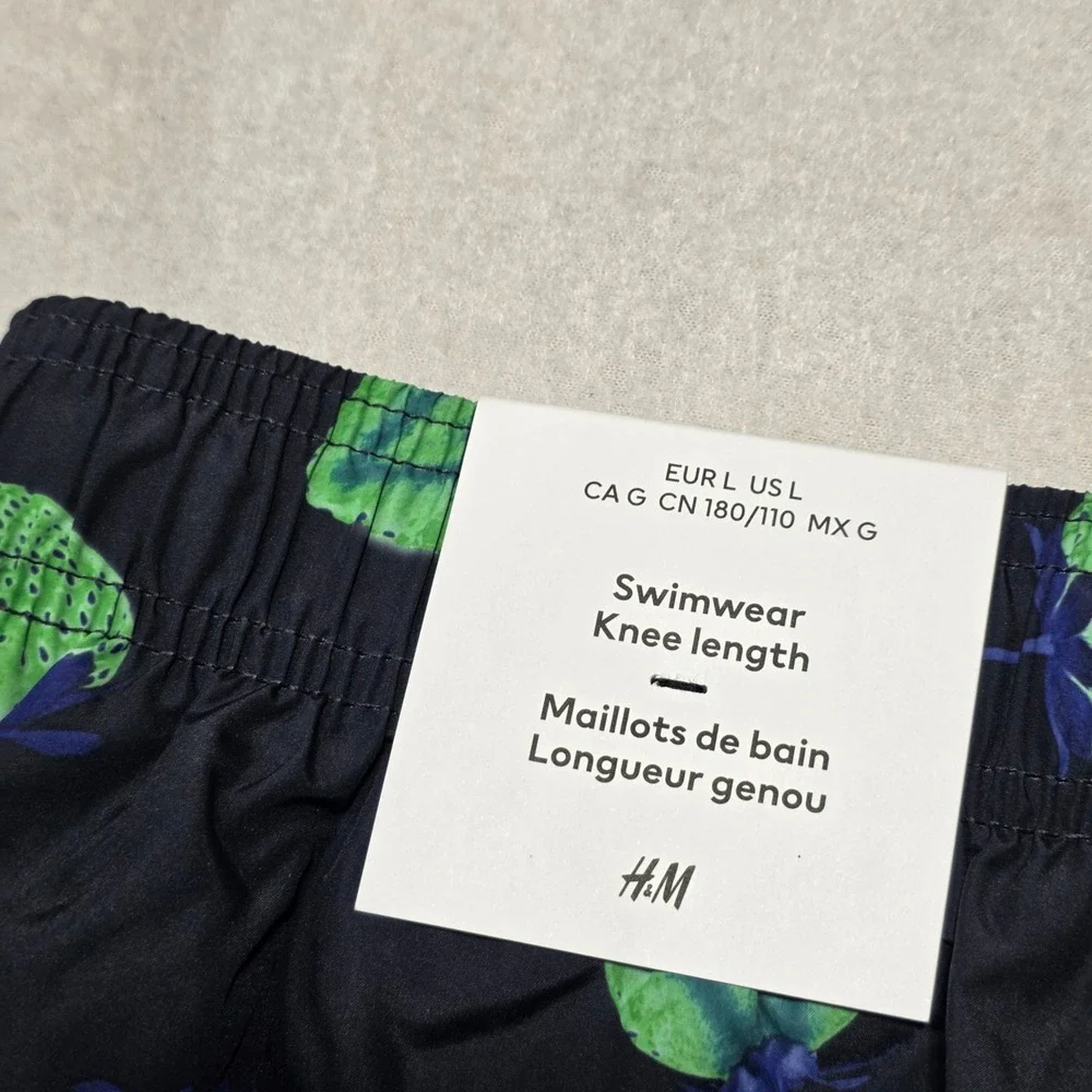 H&M Swim Shorts Mens Large Black Green Strawberry Print Knee‎ Length Trunks NEW